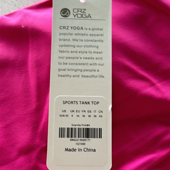 Butterluxe Waist Length Built-in Bra Tanks U Neck - Picture 5 of 5